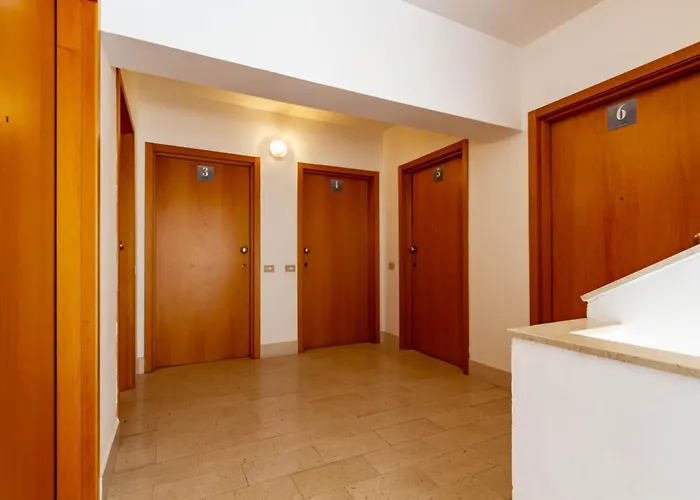 Апартаменты Trieste Trilo 5 - Myho Casa *